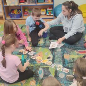 Zajęcia logopedyczne z udziałem rodzica w grupie III.