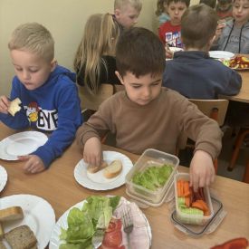 Kolorowe kanapki w grupie III.