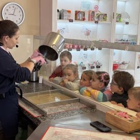 Wizyta grupy II w Magii Karmelu w Kielcach.