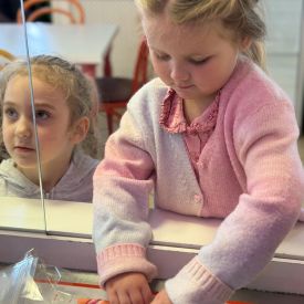 Wizyta grupy II w Magii Karmelu w Kielcach.