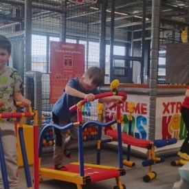 Wizyta dzieci z grupy III w bawialni.