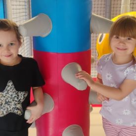 Wizyta dzieci z grupy III w bawialni.