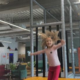 Wizyta dzieci z grupy III w bawialni.