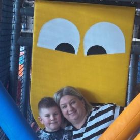 Wizyta dzieci z grupy III w bawialni.