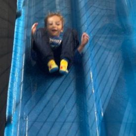 Wizyta dzieci z grupy III w bawialni.