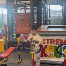 Wizyta dzieci z grupy III w bawialni.