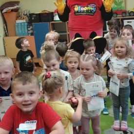 Przytulaśna gąsiennica w grupie 1