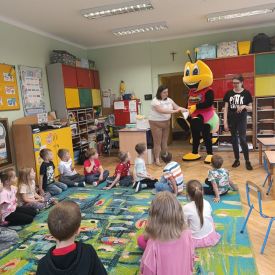 Przytulaśna gąsiennica w grupie 3