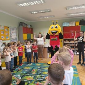 Przytulaśna gąsiennica w grupie 3
